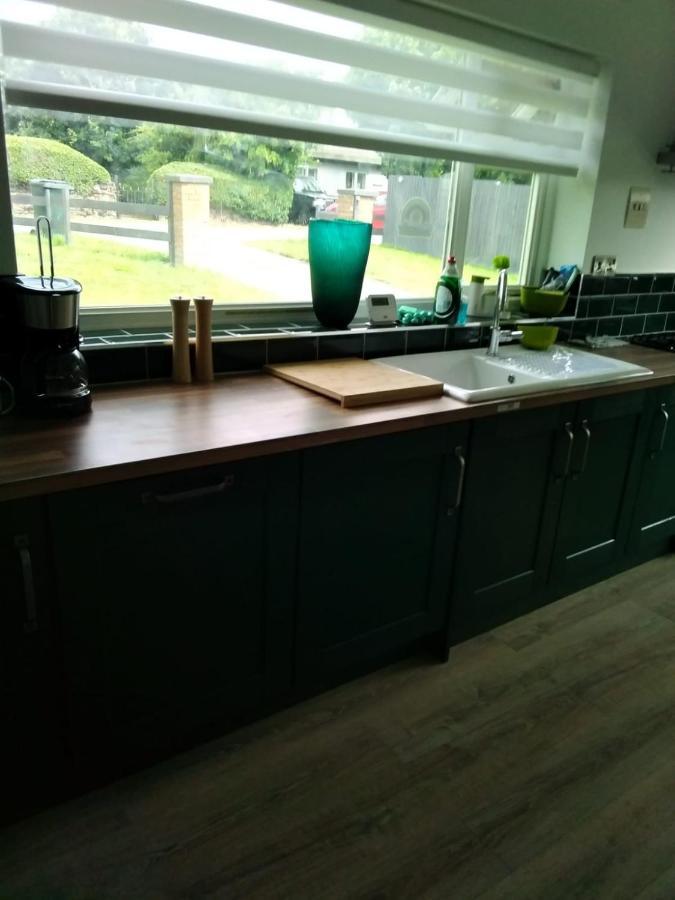 Shore Lodge. 4 Bed Bungalow Only Mtrs From The Beach. Sleeps 8 Sutton-on-Sea Exterior foto