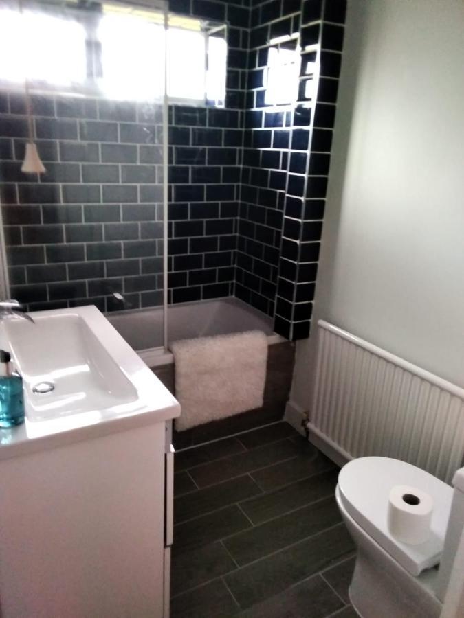 Shore Lodge. 4 Bed Bungalow Only Mtrs From The Beach. Sleeps 8 Sutton-on-Sea Exterior foto